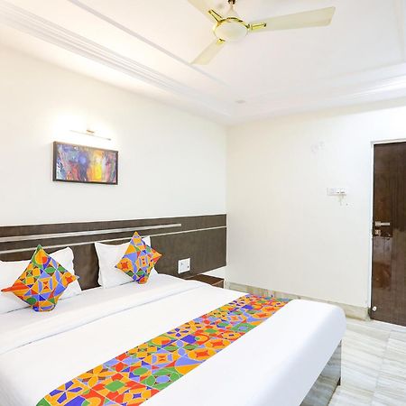 Fabhotel Shirdi Park Inn エクステリア 写真