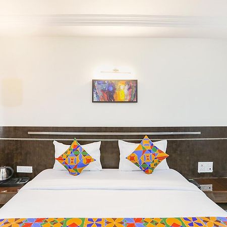 Fabhotel Shirdi Park Inn エクステリア 写真