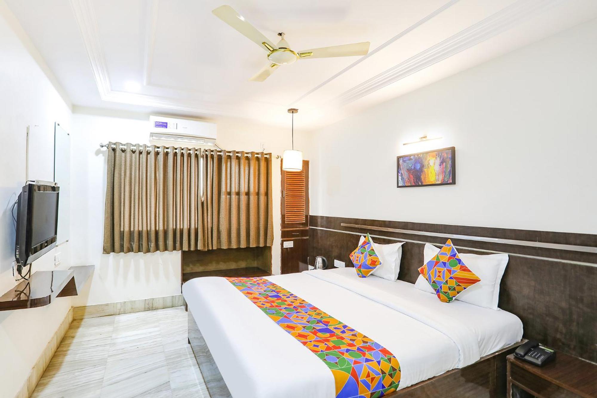 Fabhotel Shirdi Park Inn エクステリア 写真