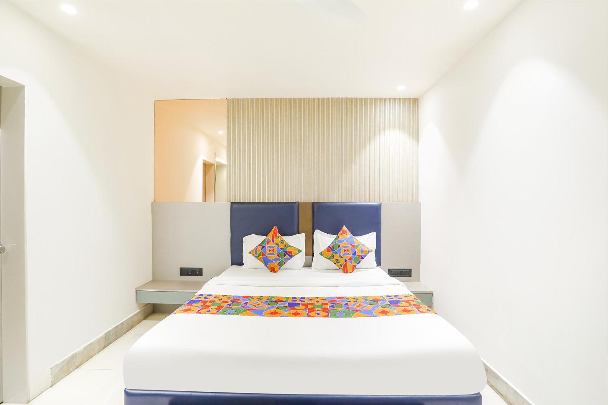 Fabhotel Shirdi Park Inn エクステリア 写真