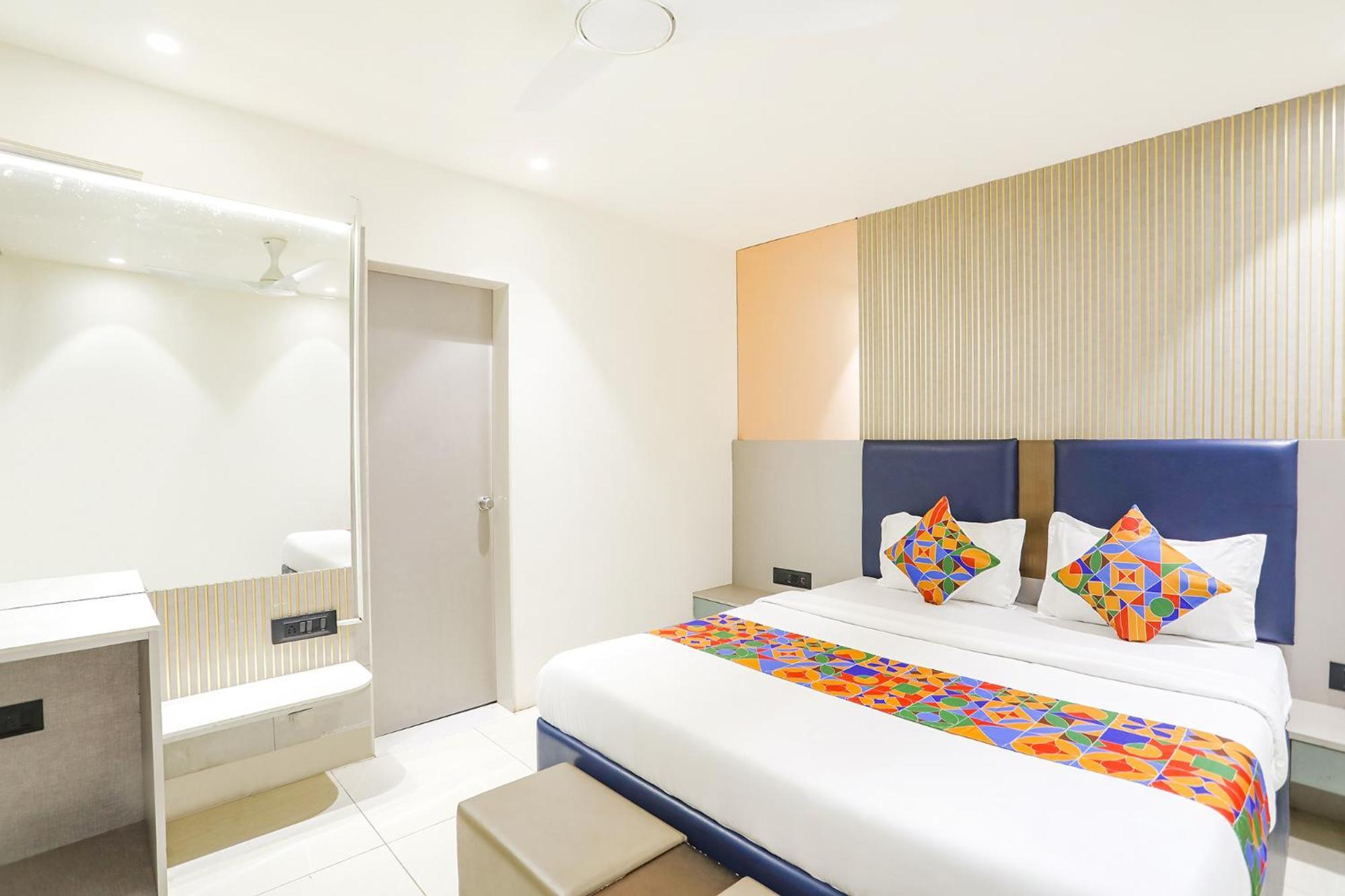 Fabhotel Shirdi Park Inn エクステリア 写真