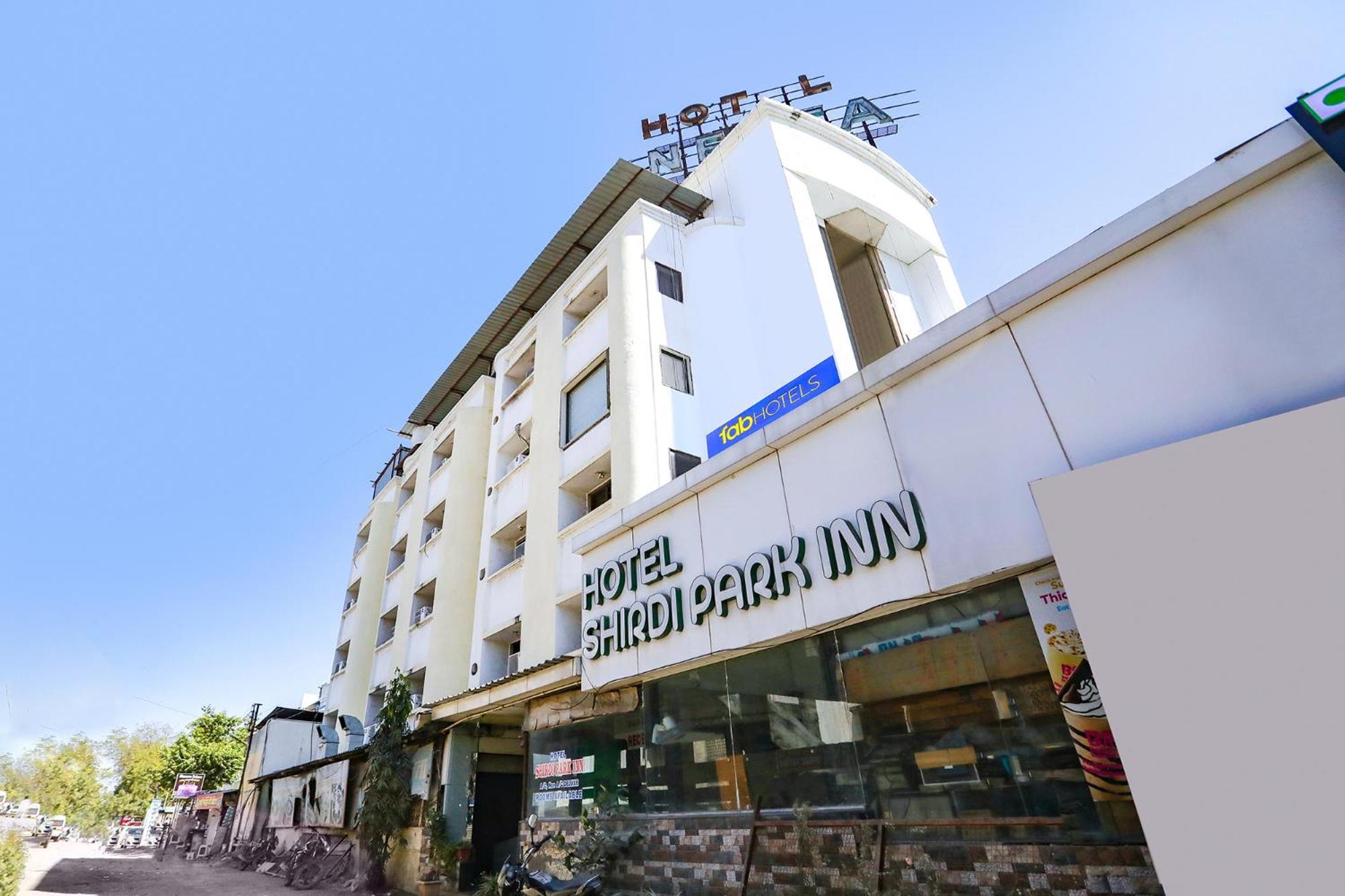 Fabhotel Shirdi Park Inn エクステリア 写真